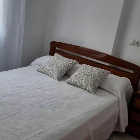 Matrimonio A 100 M De La Playa De Poniente * Бенидорм