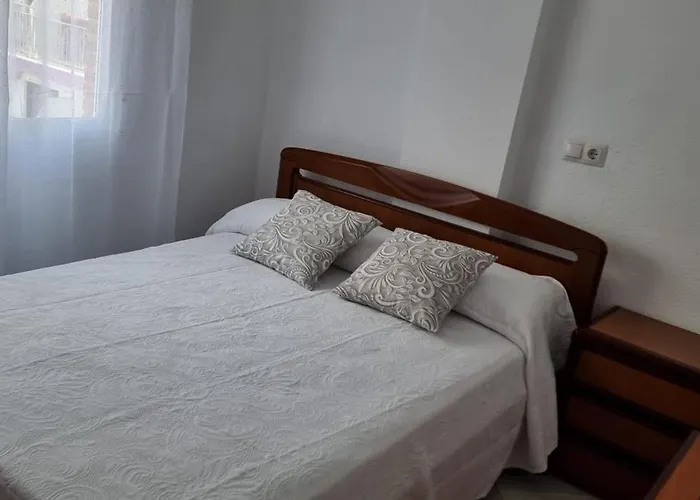 Matrimonio A 100 M De La Playa De Poniente * 베니돔